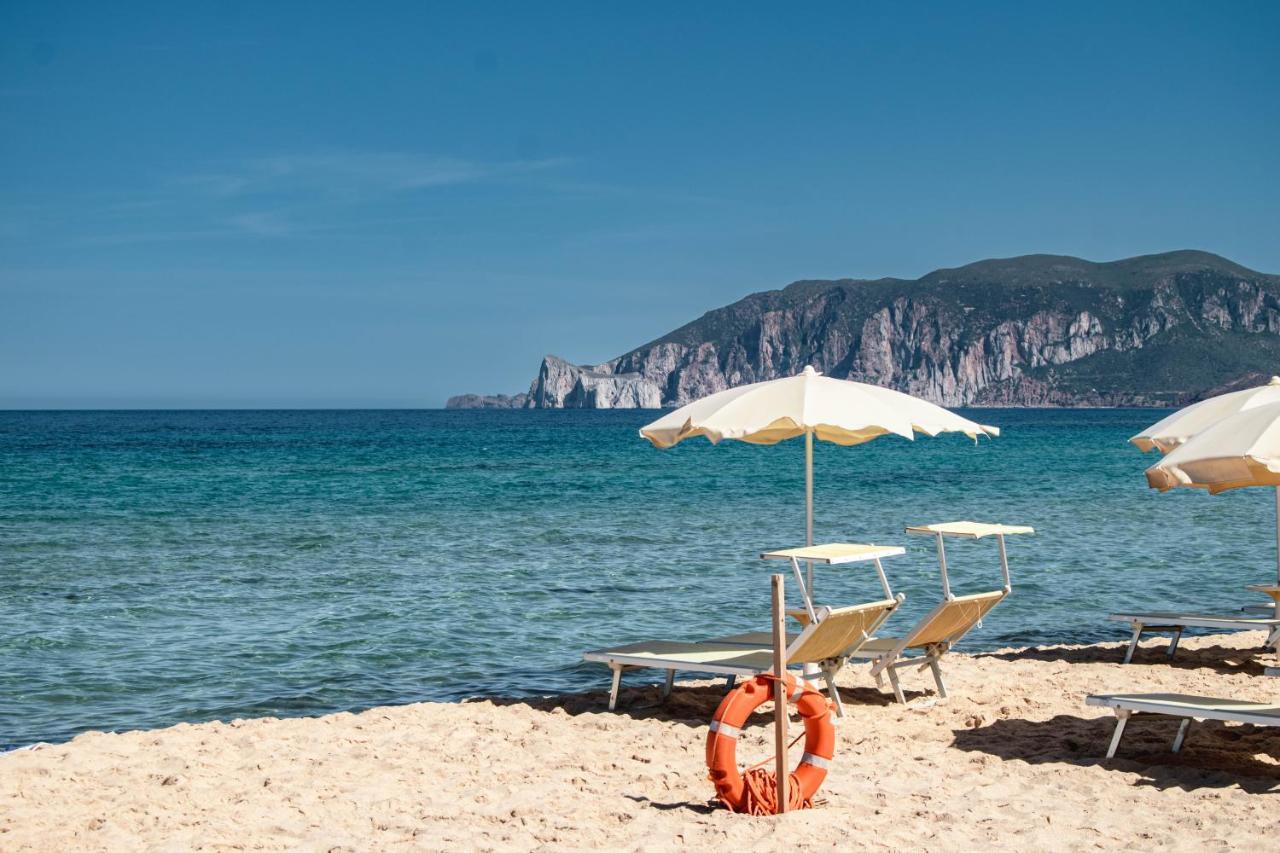 Casa Vacanze "Villa Severina" Iun R6166 R6692 كاربونيا المظهر الخارجي الصورة