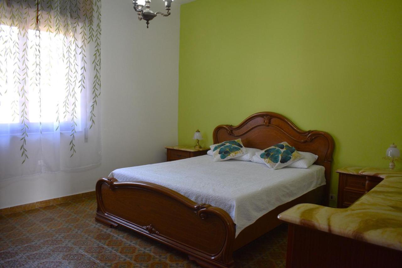 Casa Vacanze "Villa Severina" Iun R6166 R6692 كاربونيا المظهر الخارجي الصورة